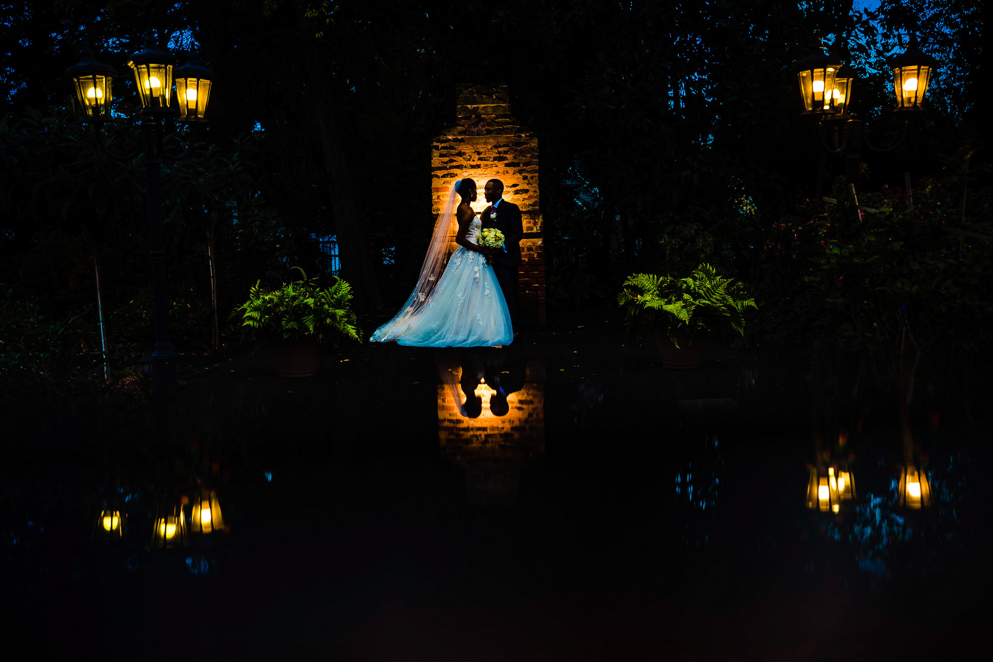 Cretive nightime streetlight couple photo Best Atlanta Wedding Photography of 2022
